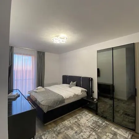公寓 Inchiriez Apartament 康斯坦察